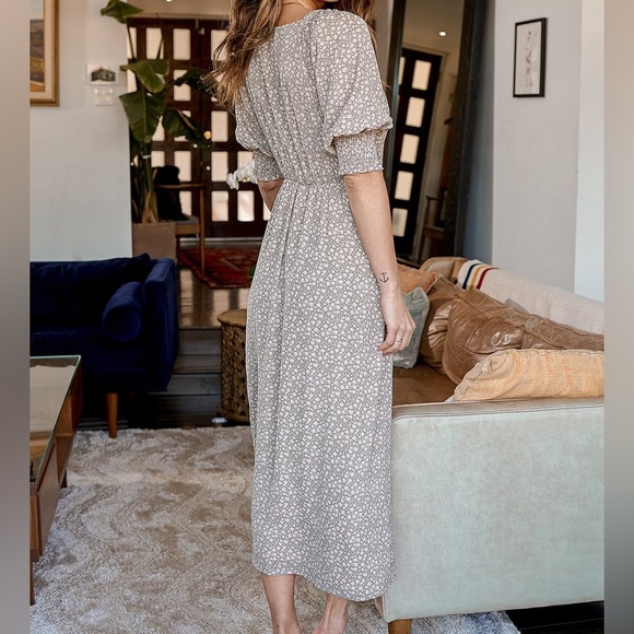 Lulu’s Sage Green Floral Print Puff Sleeve Midi Dress Size Large New - Picture 4 of 9